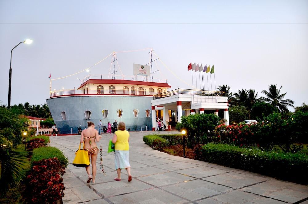 The Byke Old Anchor Beach Resort & Spa Cavelossim Exterior foto