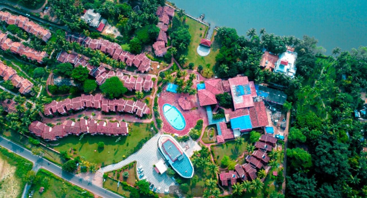 The Byke Old Anchor Beach Resort & Spa Cavelossim Exterior foto