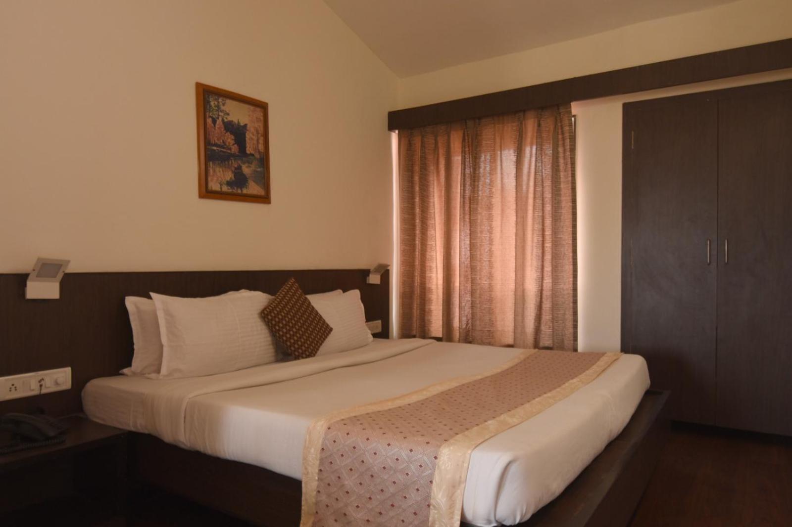 The Byke Old Anchor Beach Resort & Spa Cavelossim Exterior foto